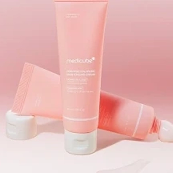 MEDICUBE PDRN PINK HYALURONIC MOISTURIZING CREAM 50 ML