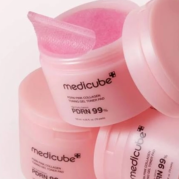 MEDICUBE PDRN PINK COLLAGEN TONING GELTONER PAD 70ea 120ML