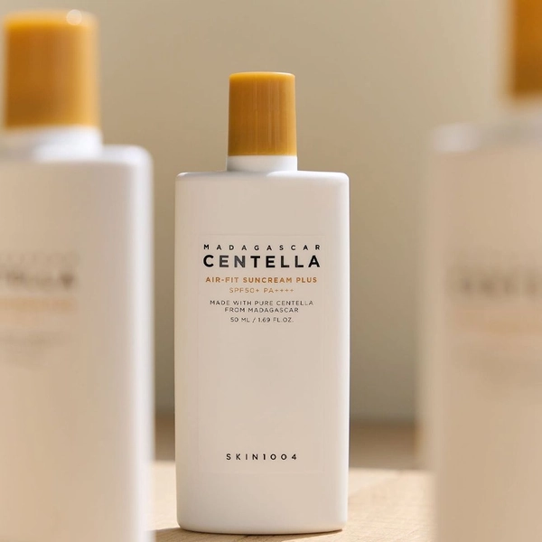 SKIN1004 Madagascar Centella Air-Fit Suncream Plus SPF50+ PA++++